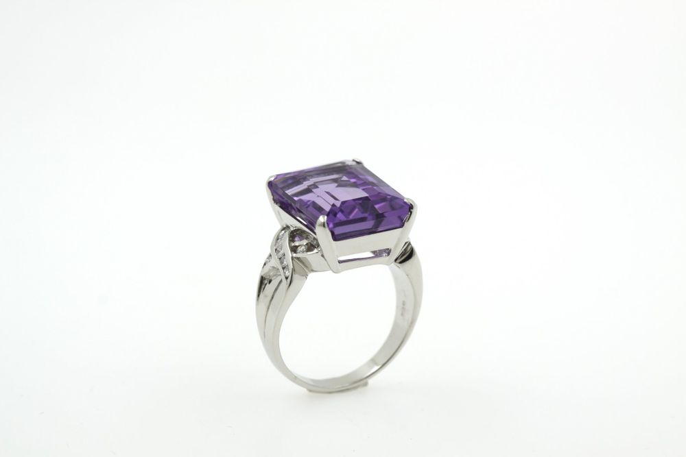 Amethyst Brillant Ring In K Weissgold S Kaufen Auf Ricardo