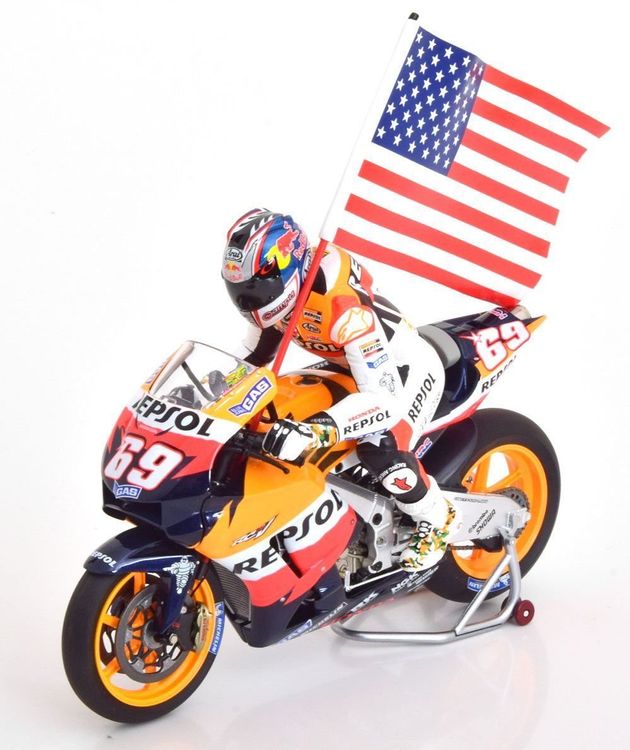 Nicky Hayden World Champion Moto GP Repsol Honda RC211V 1 12 Kaufen