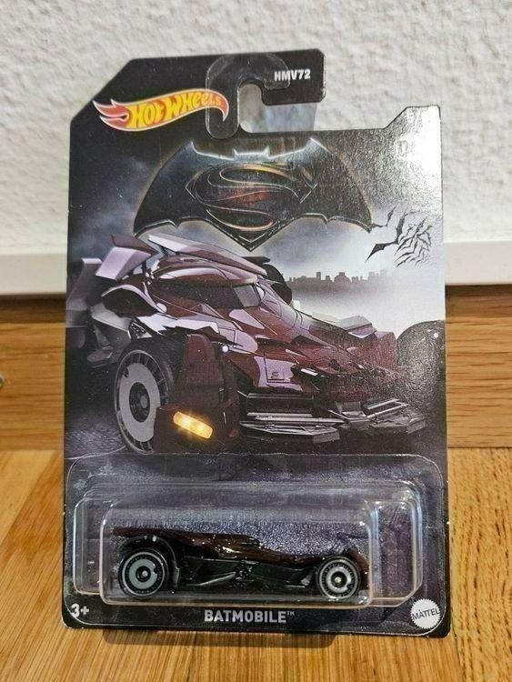 Hot Wheels Batmobile Batman V Superman Neu Und Originalverpackt In