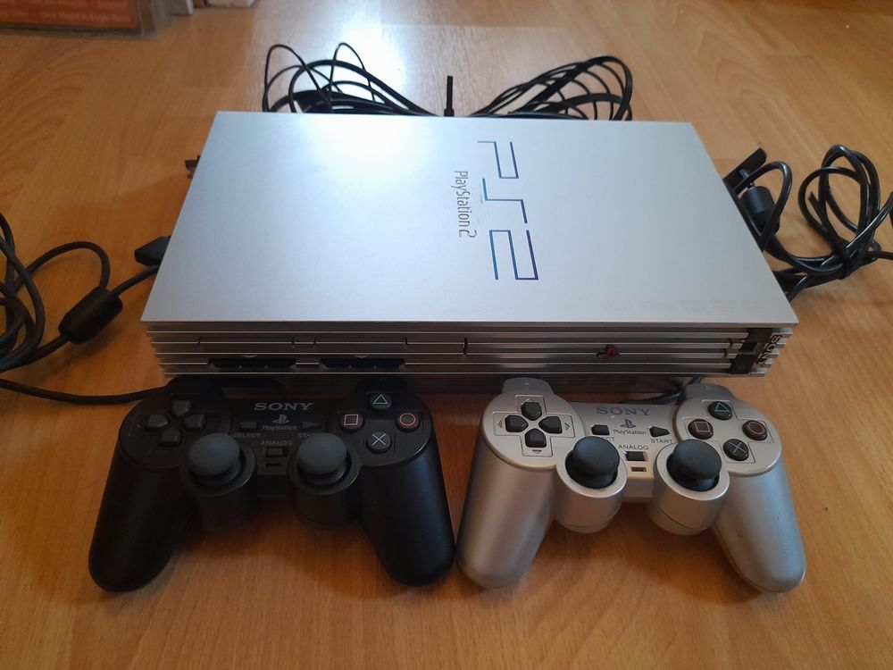 Sony Playstation 2 SCPH 50004 Mit 2 Controller Kaufen Auf Ricardo