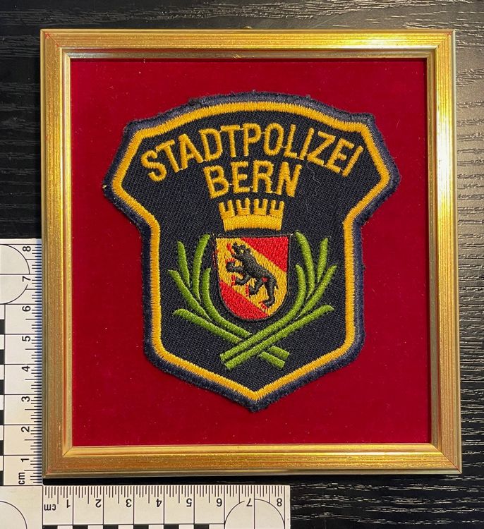 1 Polizei Abzeichen Stadtpolizei Bern Mit Rahmen Kaufen Auf Ricardo