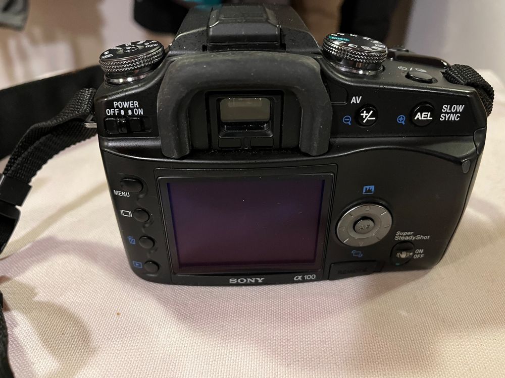 Sony Alpha 100 Spiegelreflexkamera mit Zubehör Kaufen auf Ricardo