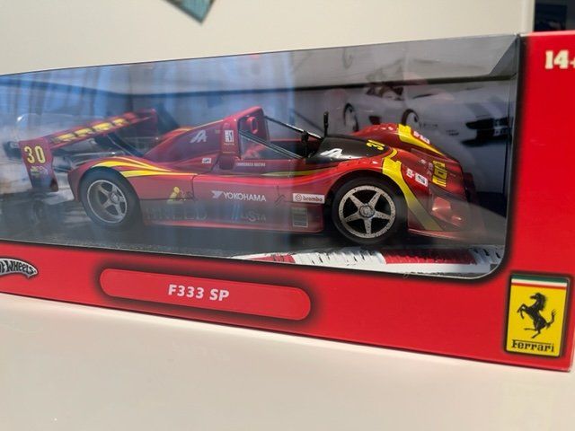 Ferrari F Sp Momo Von Hot Wheels In Kaufen Auf Ricardo