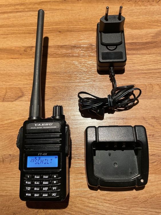 YAESU FT 4XE 2m 70cm Amateur Transceiver Kaufen Auf Ricardo