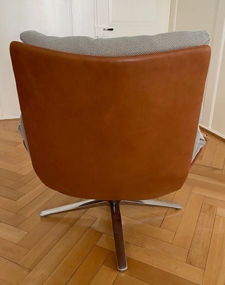 Cordia Lounge Drehsessel Cor Mit Cordia Lounge Hocker Kaufen Auf Ricardo