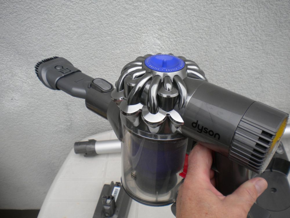 Dyson Dc Akkustaubsauger Mit Neue Akku Rohr Viel Zubeh R Kaufen