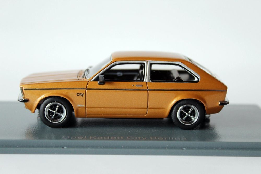 NEO 1 43 Opel Kadett City Berlina Kaufen Auf Ricardo