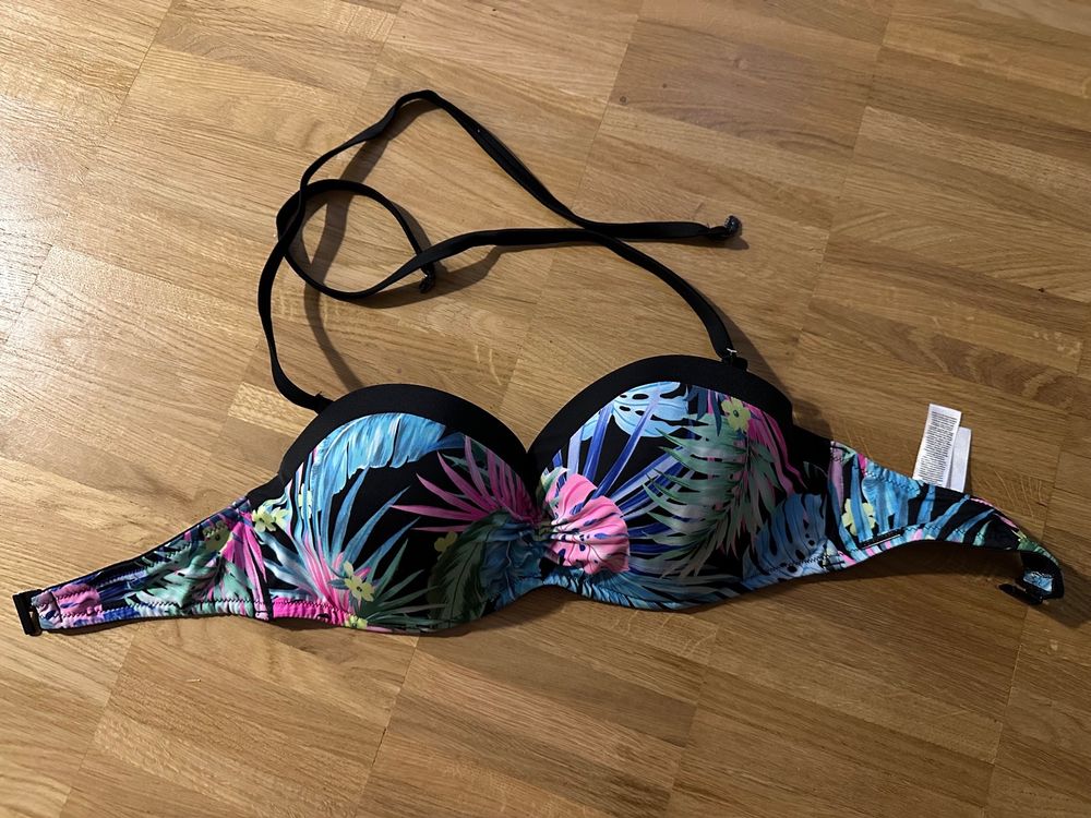 Bikini Oberteil 75 D Neu gemäss Beschreibung in Rapperswil SG für