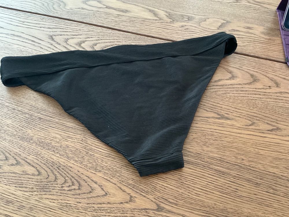 Schwarze Bikini Hose Gr XL Sommer Sonne Badespass Neu gemäss