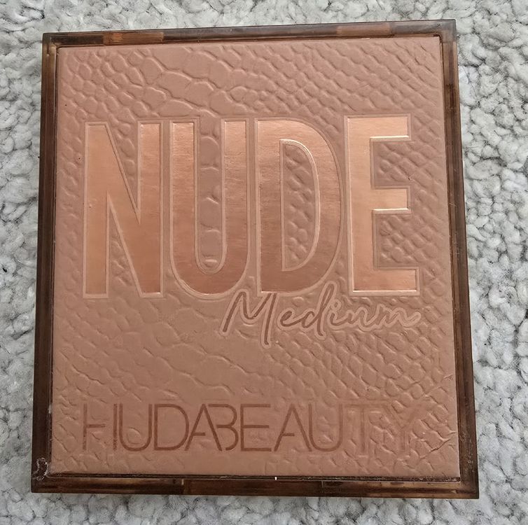 Huda Beauty Medium Nude Gebraucht in Sursee für CHF 8 mit Lieferung