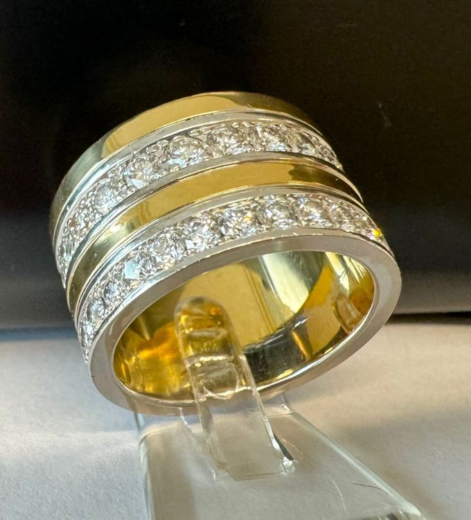 Massiver Ring Gg Wg Mit Brillanten Oben Und Seitlich Kaufen Auf