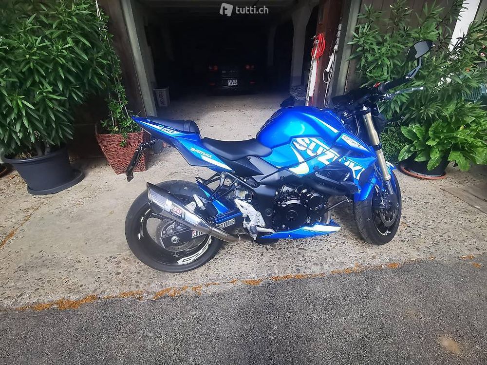 Suzuki GSR 750 ABS Neuwertig Erst 3300km Ab Service Und MFK Kaufen