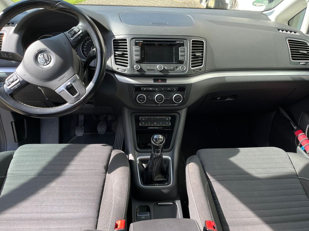 Vw Sharan Tdi M Allrad Sitzer Fach Bereift Kaufen Auf