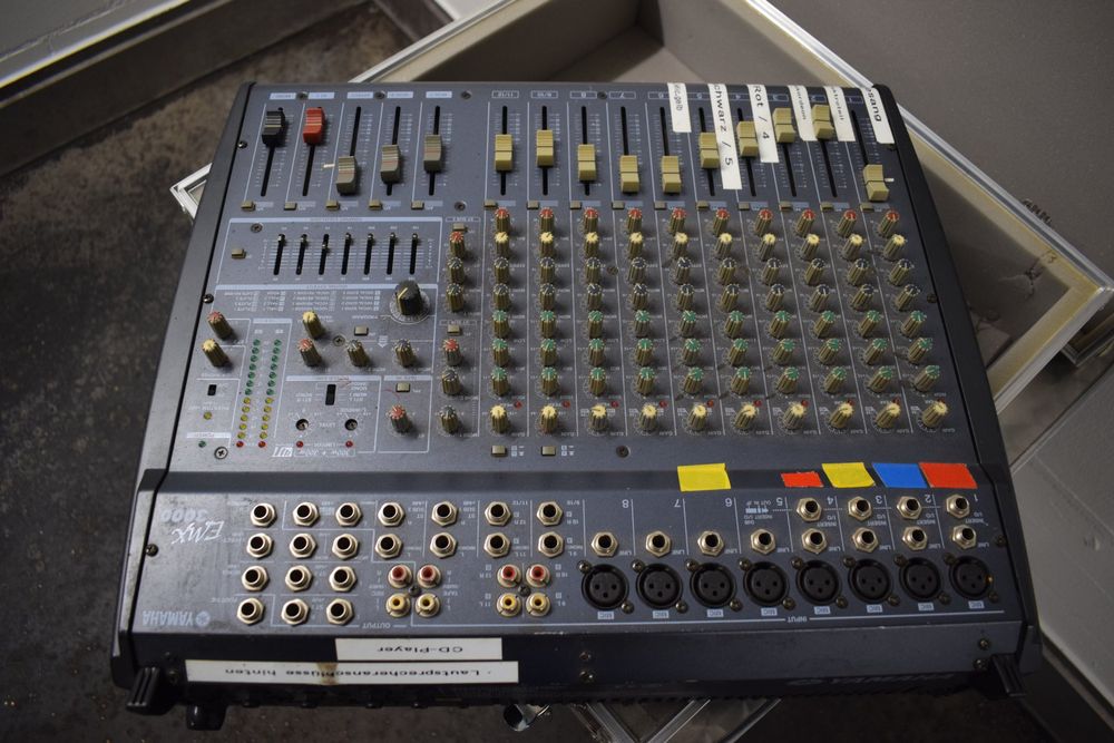 Yamaha Emx Powered Mixer Mit Alu Case Kaufen Auf Ricardo