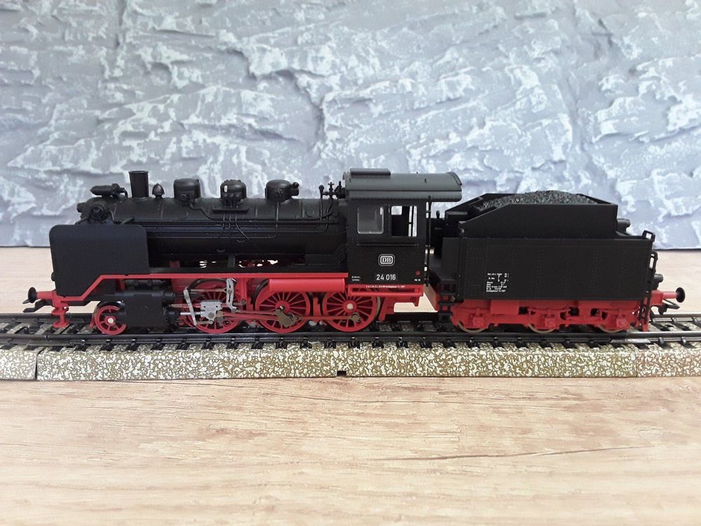 Märklin 36243 Dampf Lokomotive BR 24 DIGITAL Spur H0 Kaufen auf