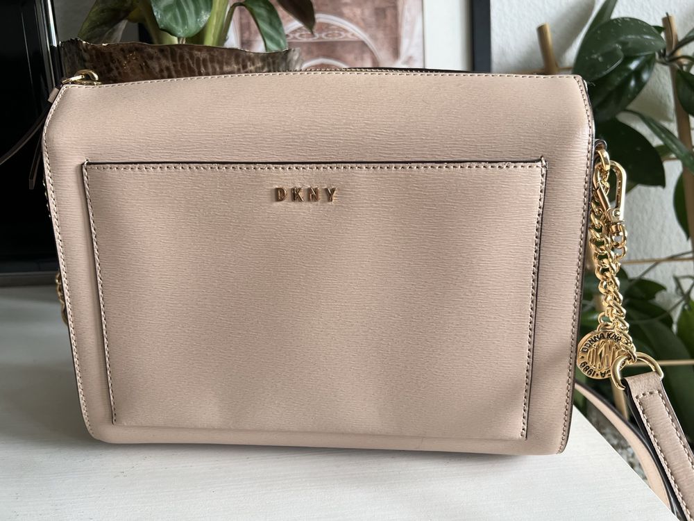 Dkny Handtasche Echt Leder Blush Nude Kaufen Auf Ricardo