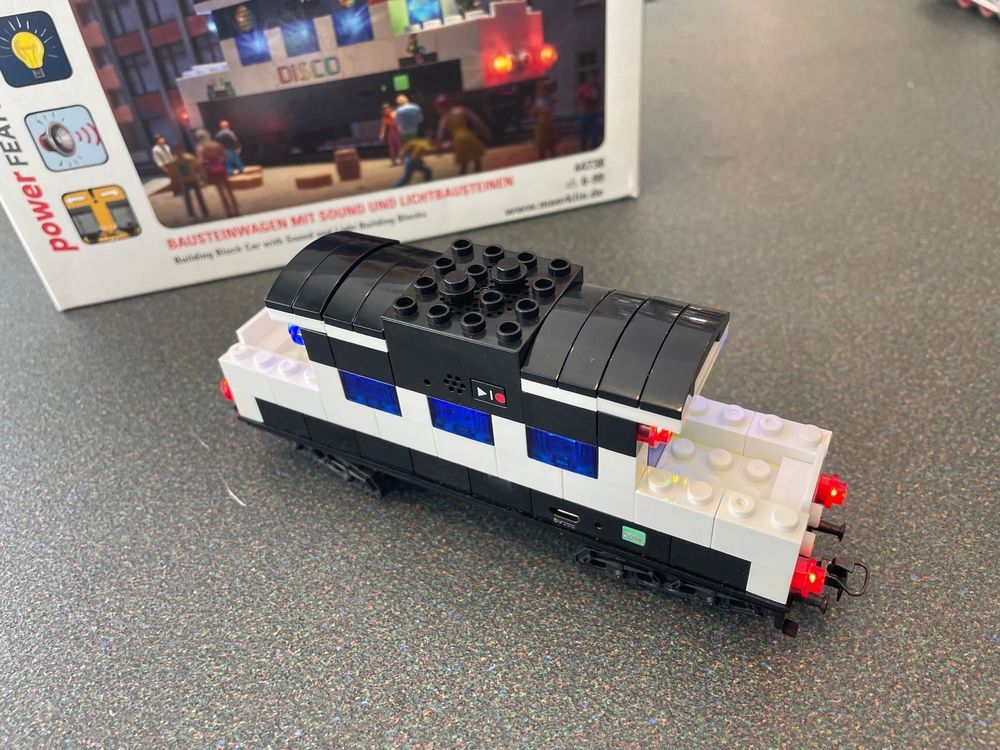 Rare Märklin 44738 Lego Disco Bausteinwagen mit sound Kaufen auf Ricardo