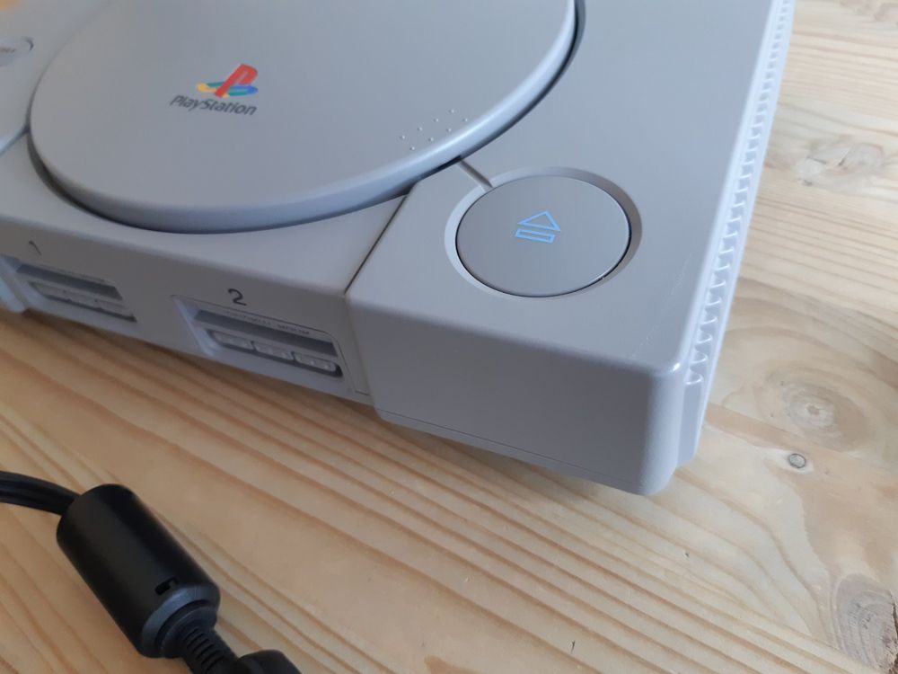 Sony Playstation Ps Scph Mit Kabeln Kaufen Auf Ricardo