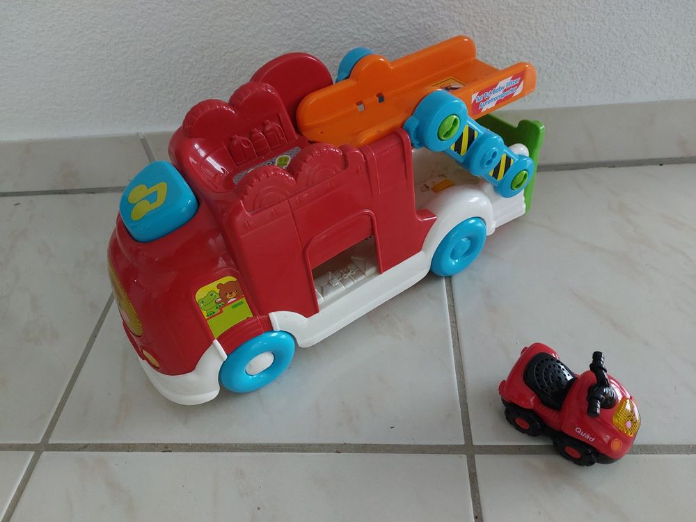 Tut Tut Baby Flitzer Autotransporter Mit Einem Auto Kaufen Auf Ricardo