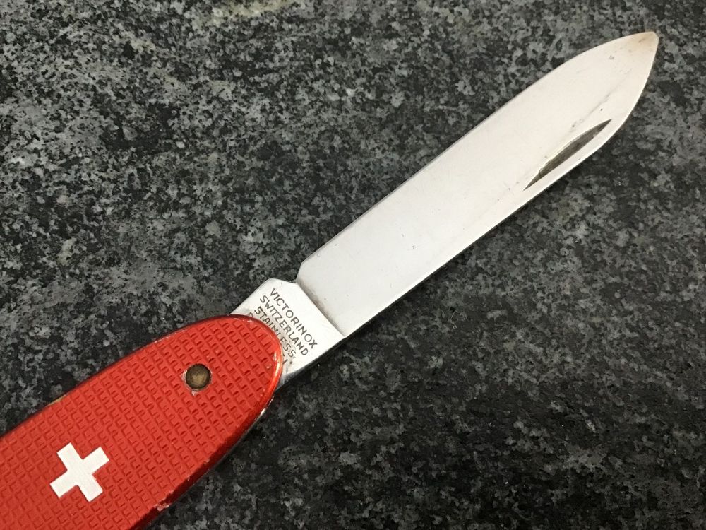 Victorinox 2 Klingen Sackmesser ALOX OLDCROSS In Rot Kaufen Auf Ricardo