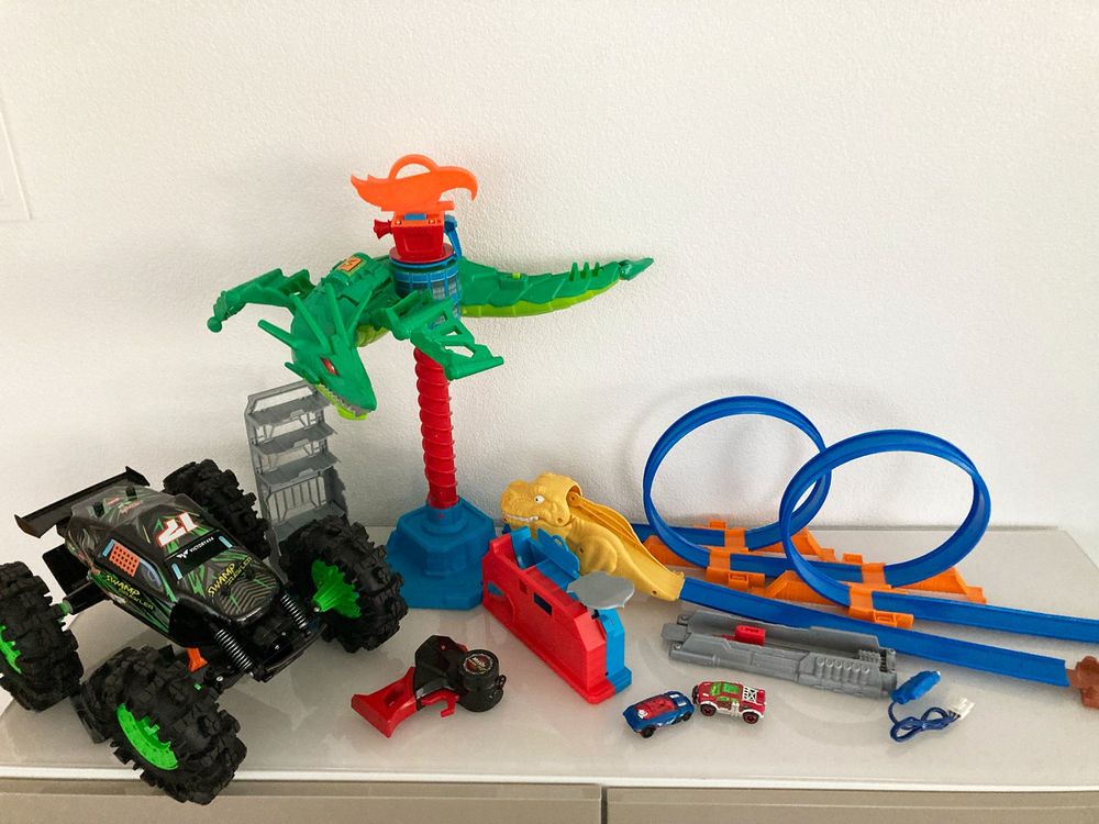 Hot Wheels Air Dragon Track Set Extras Gebraucht in Lausanne für CHF 10 mit