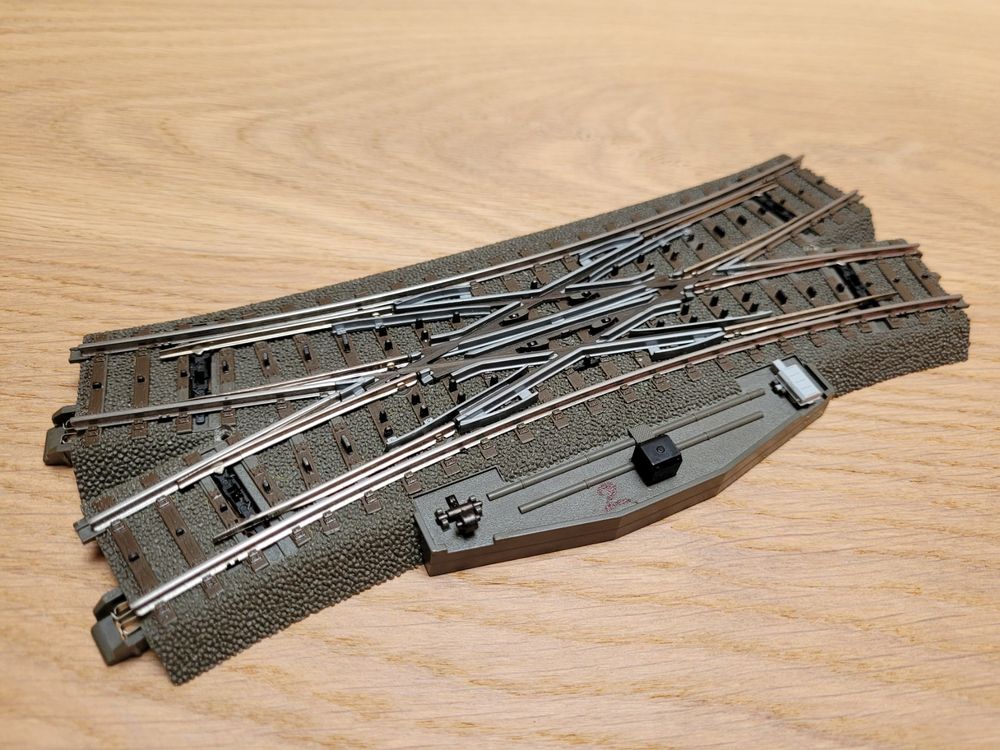 Märklin H0 C Gleis Doppelkreuzungsweiche 24624 Acheter sur Ricardo