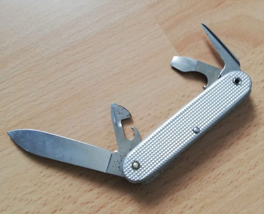 Milit Rsackmesser Victorinox Alu Jg Kaufen Auf Ricardo