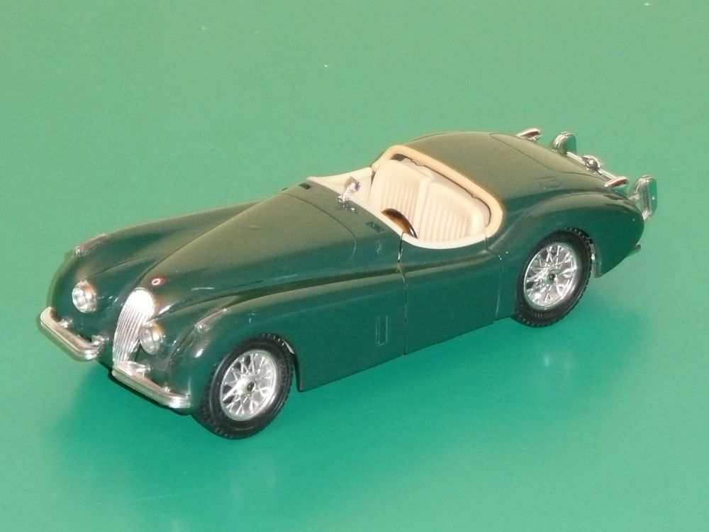 Bburago Jaguar Xk Scale Kaufen Auf Ricardo