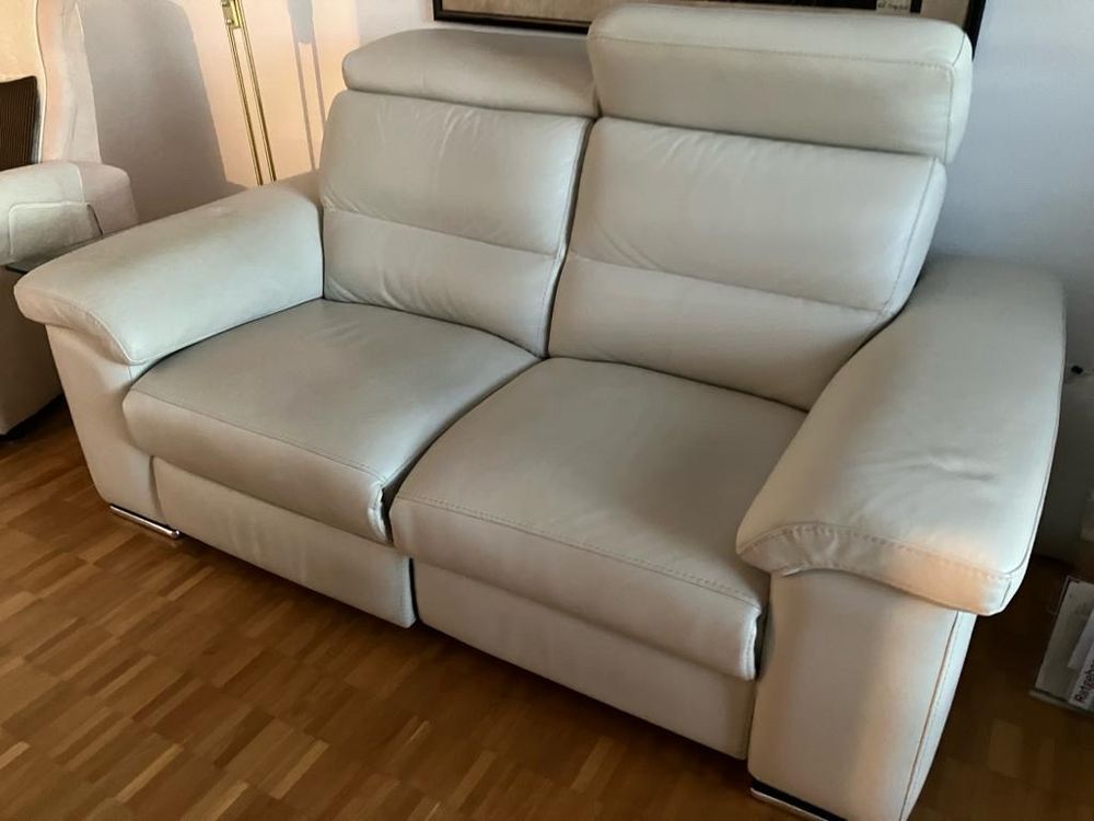 Relax Ledersofa mit elektrisch verstellbarer Beinstütze Kaufen auf