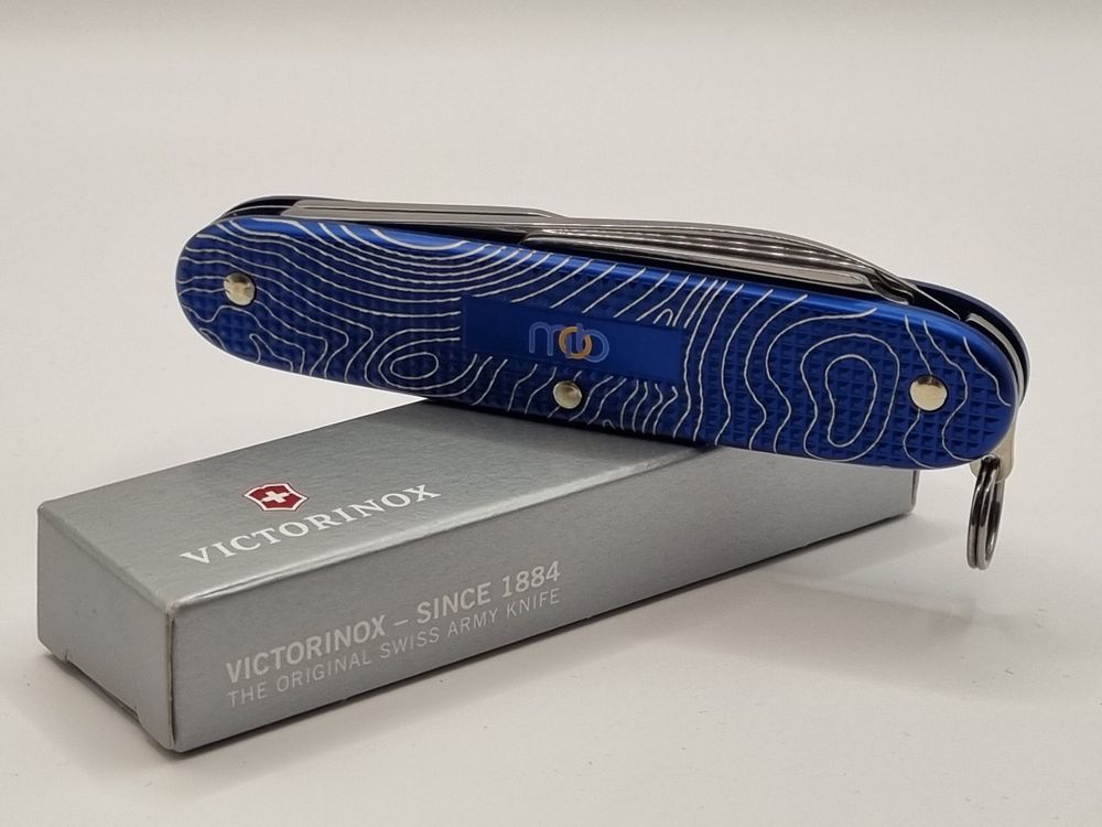 Victorinox Pioneer Alox Blau Mit TOPO Lasergravur Kaufen Auf Ricardo