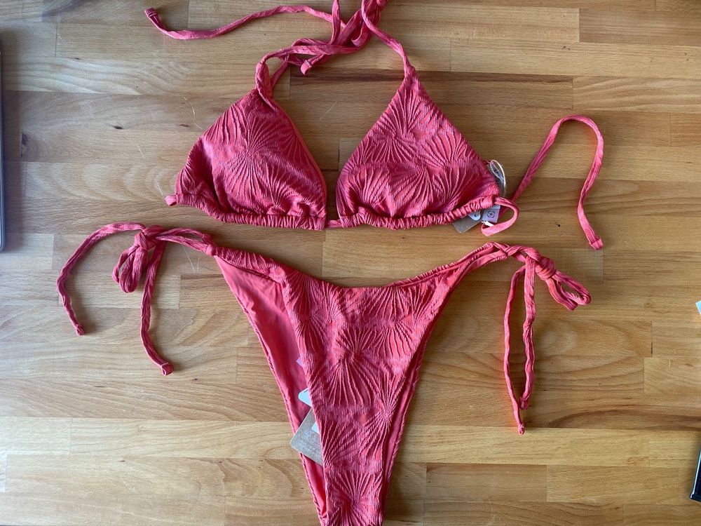 Berlook Red Triangle Bikini Set XL Ungetragen Mit Etikett Neu Und