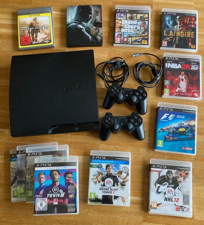 Playstation 3 inkl 2 Controller Zubehör und 12 Spiele Kaufen auf