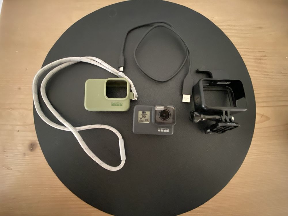 GoPro Hero 7 Black Actioncam mit Zubehör Kaufen auf Ricardo