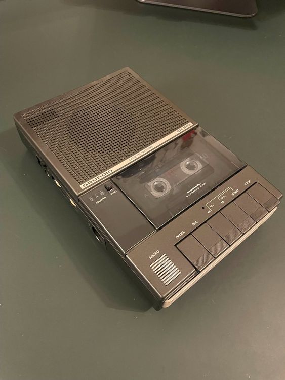 GRUNDIG cassette recorder CR 585 Excellent état Kaufen auf Ricardo