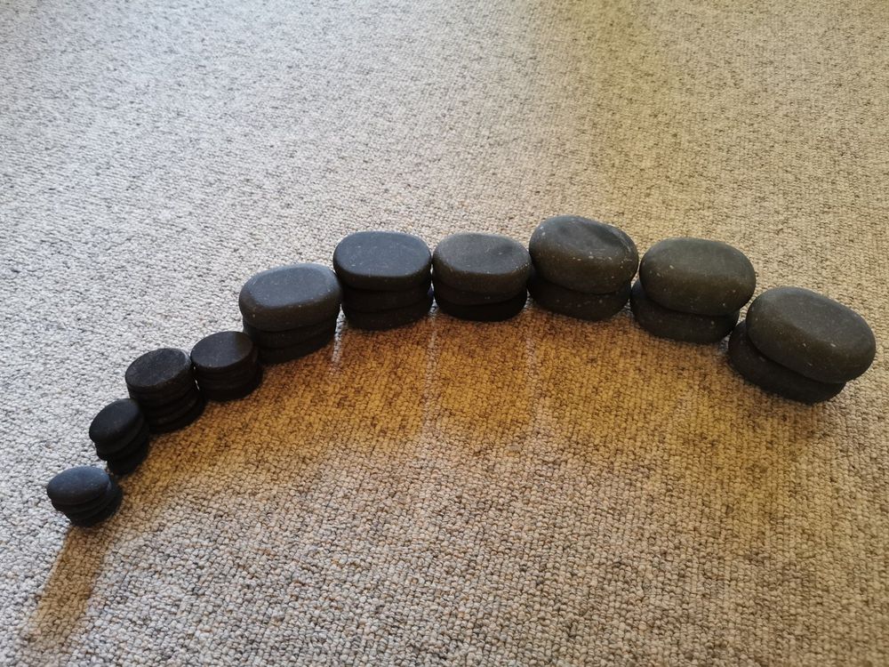 Hot Stone Massage Set teilig Gebraucht in Trimmis für CHF mit