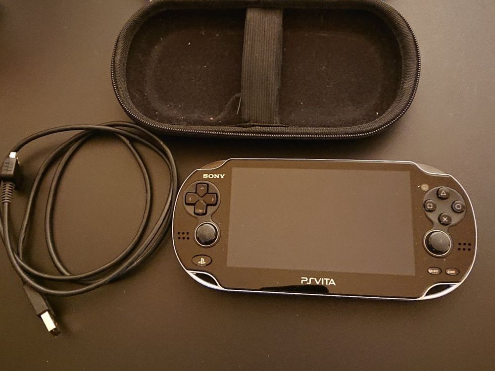 Sony PS Vita Konsole PCH1004 Schwarz 4GB Komplett Kaufen Auf