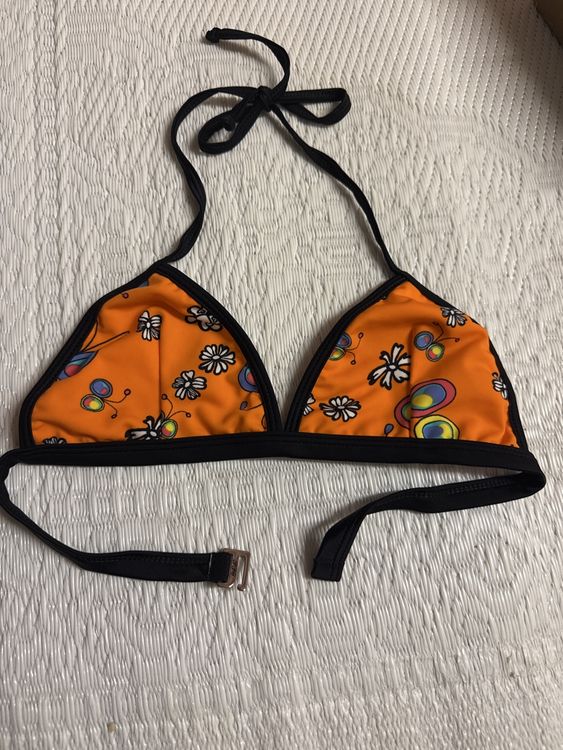 Sommerlicher Bikini Oberteil mit Blumen Grösse s ungetrage Neu und