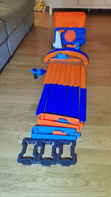 Hot Wheels Stunt Box Gebraucht in Pfäffikon ZH für CHF nur