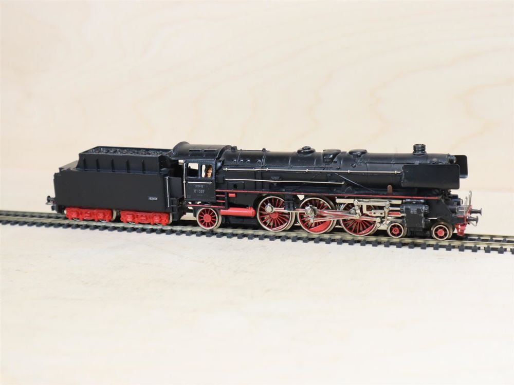 Märklin grosse Dampflok BR 01 Digital Kaufen auf Ricardo