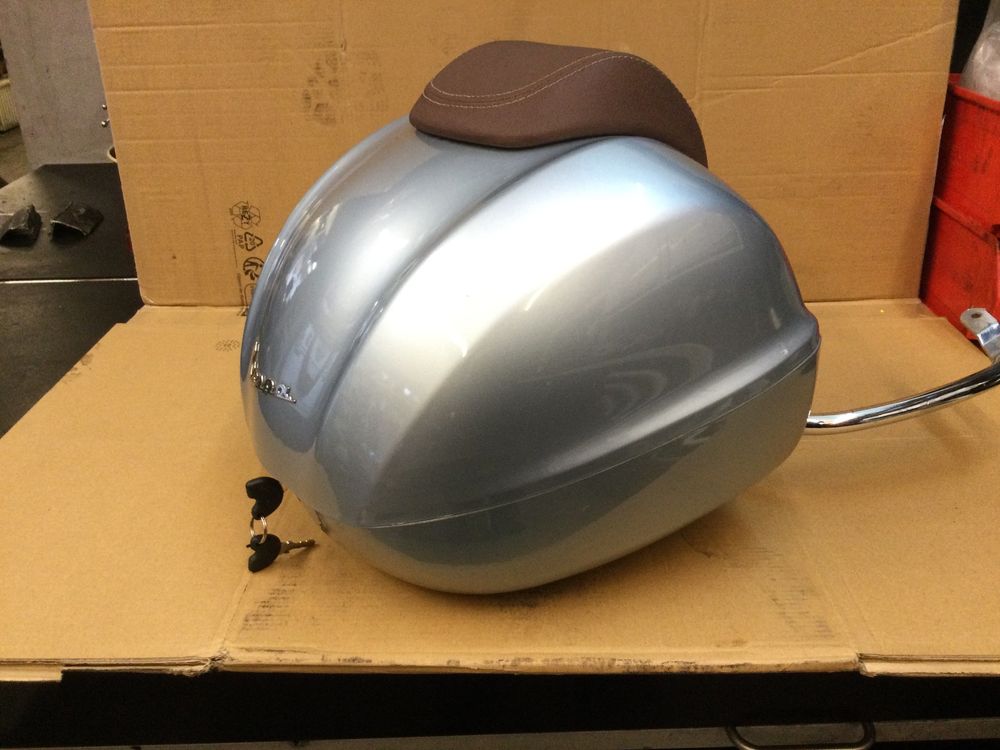 Vespa Top Case Mit Tr Ger Kaufen Auf Ricardo