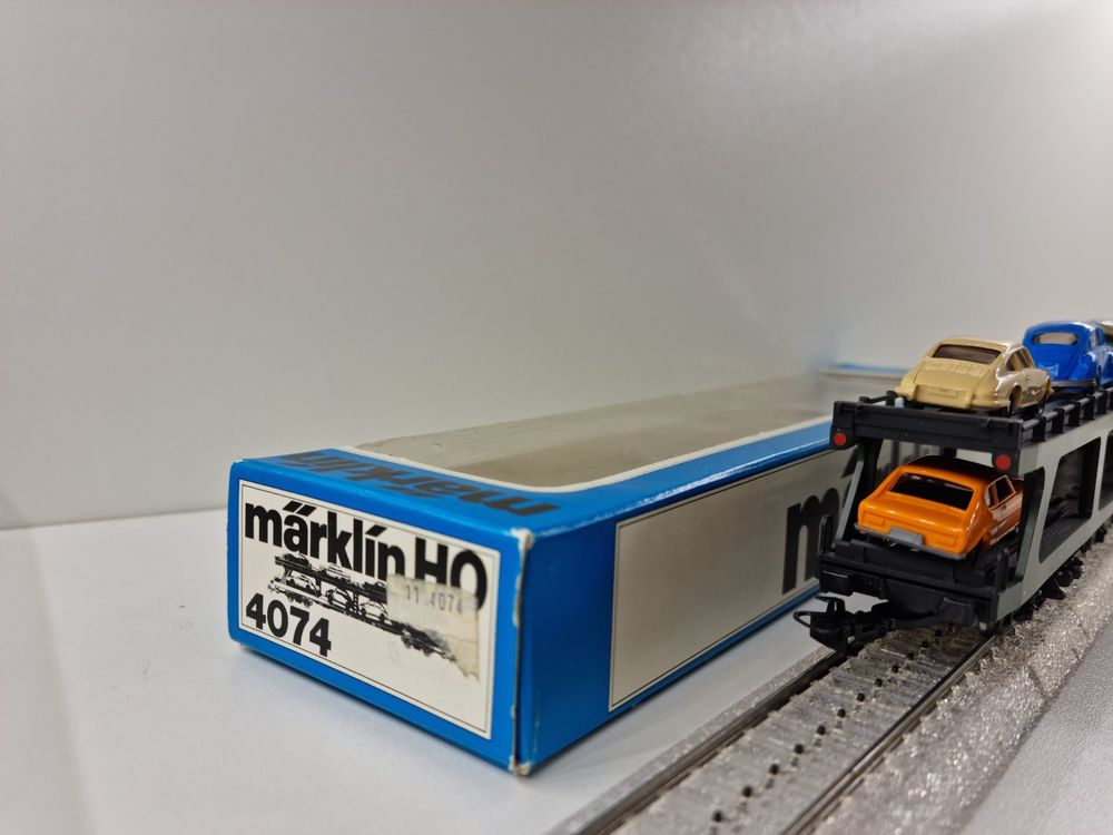 Märklin 4074 DB Autotransportwagen mit 6 Autos H0 Kaufen auf Ricardo