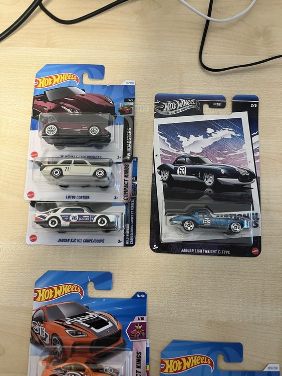 Grosse Hot Wheels Sammlung ab Neu gemäss Beschreibung in Spiez für