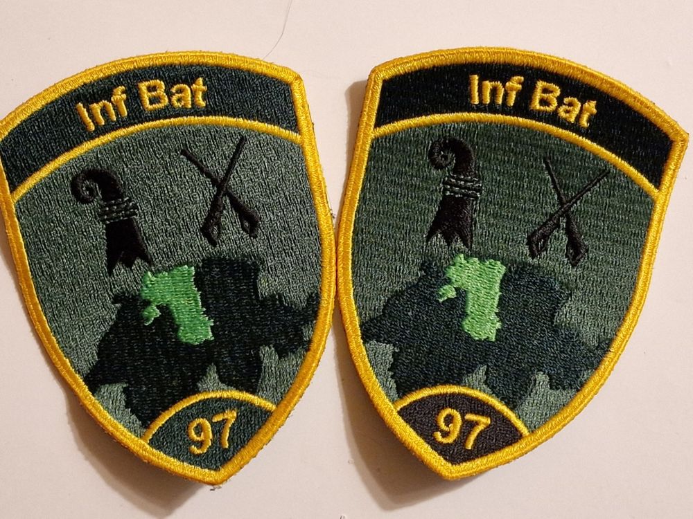 Infanterie Badge Duo Inf Bat Stabskp Grun Kaufen Auf Ricardo