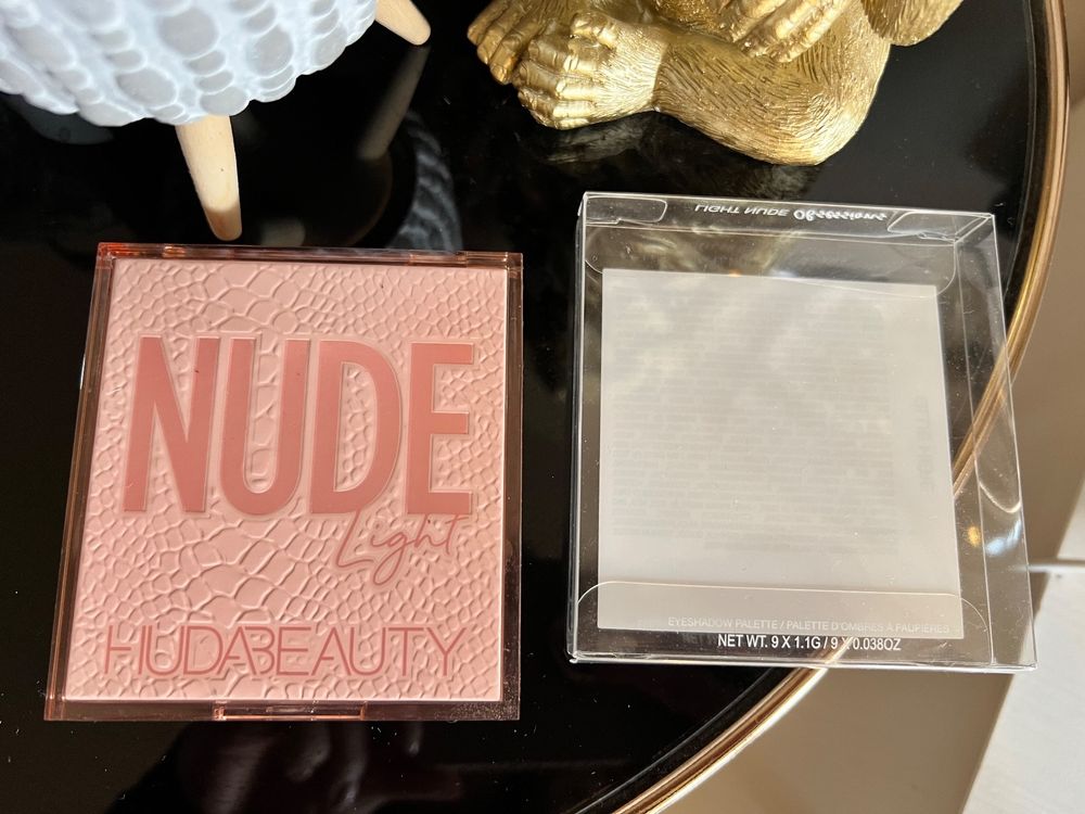 Huda Beauty Nude Light Eyeshadow Palette Kaufen Auf Ricardo