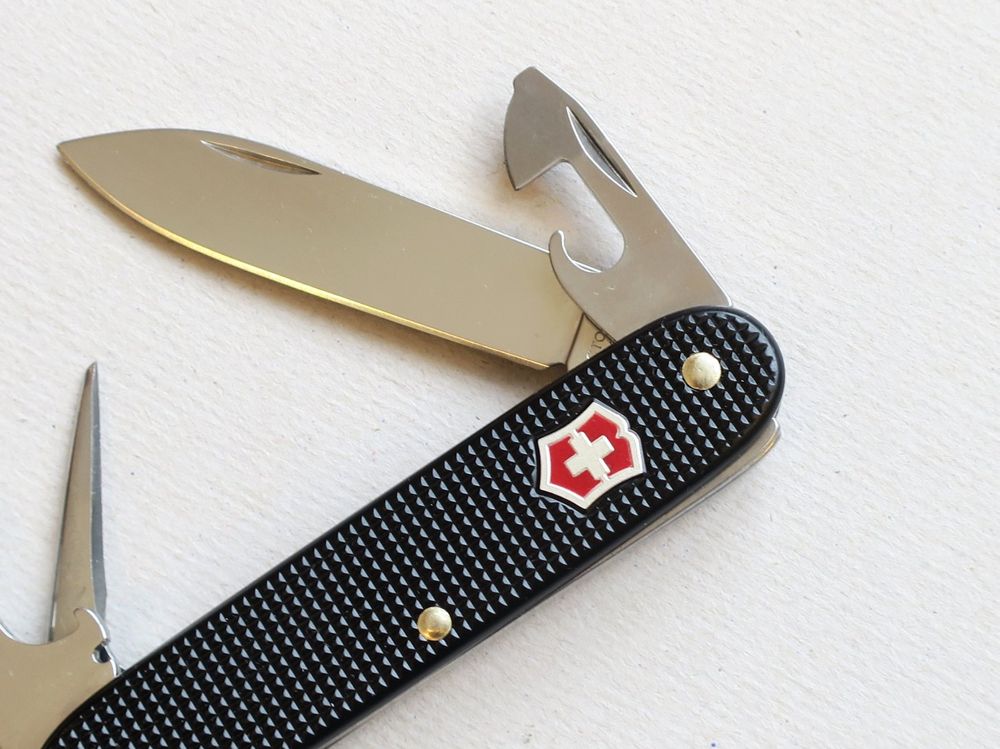 Victorinox Pioneer Schwarz Alox Taschenmesser Kaufen Auf Ricardo