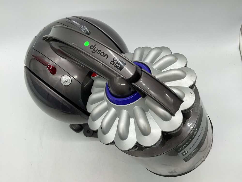 Dyson DC37 Musclehead Staubsauger In Grau Funktioniert Kaufen Auf Ricardo