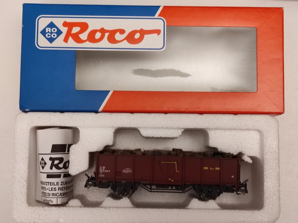 Hochbordwagen der BLS mit Fässern beladen von Roco H0 Kaufen auf Ricardo