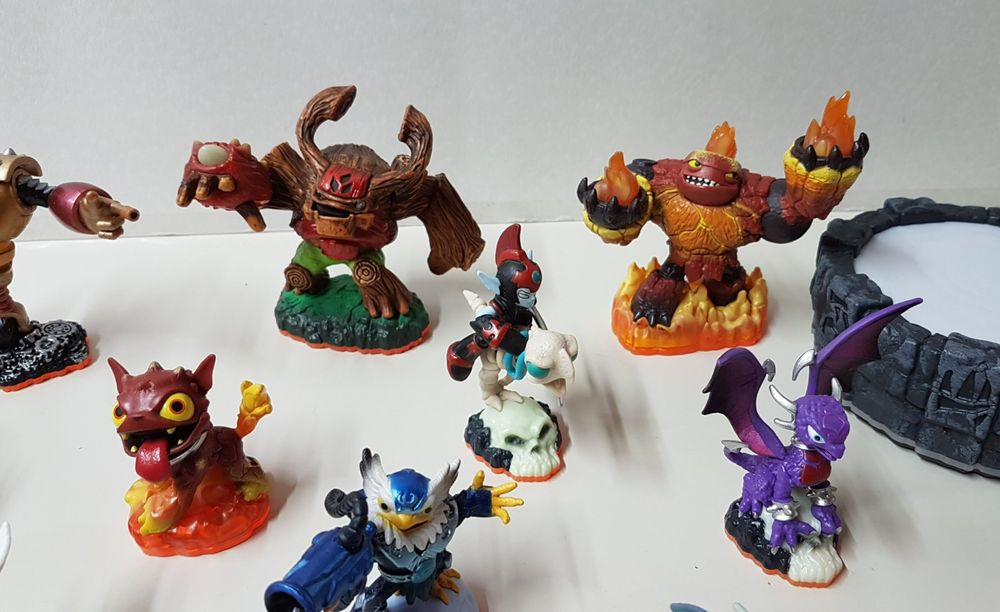 Skylanders Giants mit Figuren für Wii Kaufen auf Ricardo