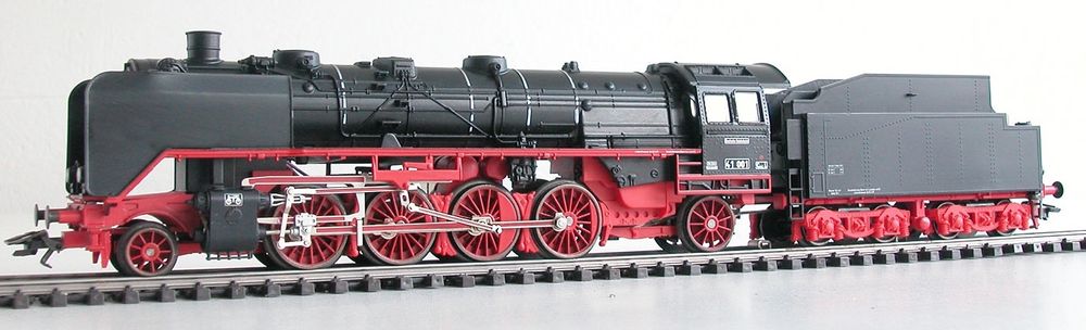 Märklin Dampflokomotive BR 41 der DRG Spur H0 DELTA TOP Kaufen auf