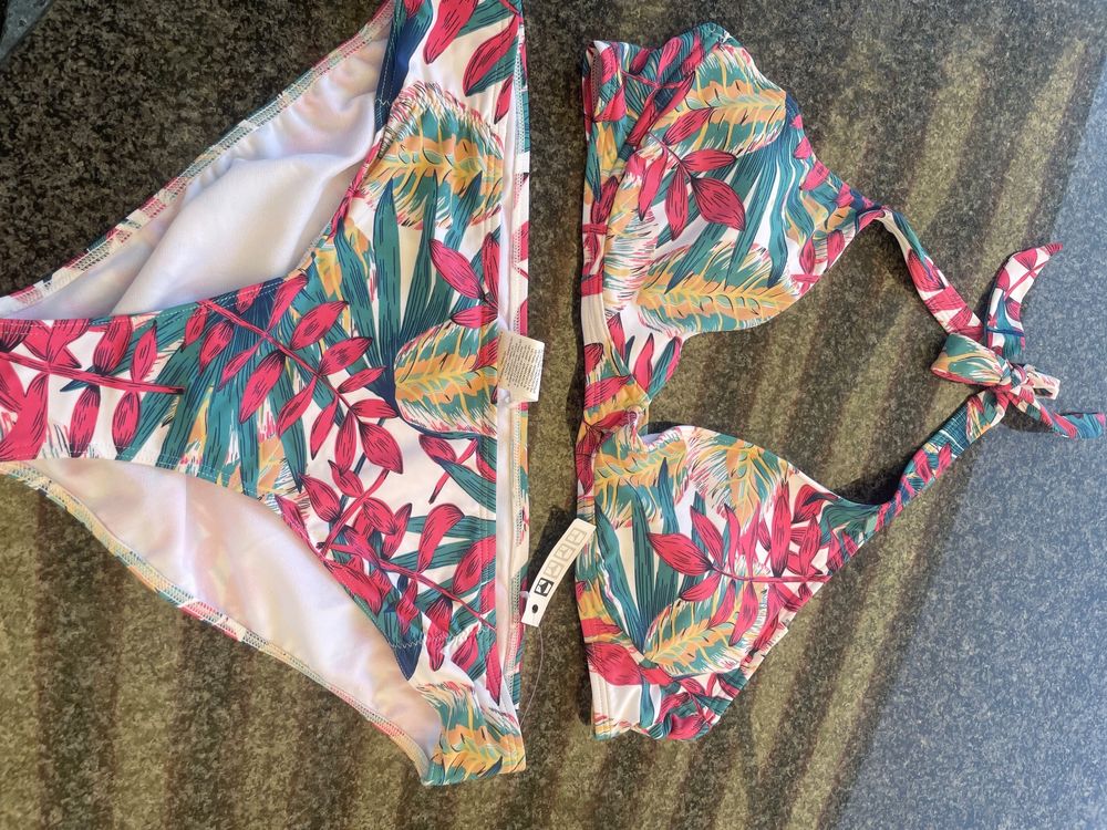 Damen Roxy Bikini Neu gemäss Beschreibung in Flüelen für CHF
